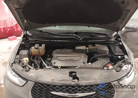 2022 Chrysler Pacifica Touring L z USA, uszkodzony, nr VIN 2C4RC1BG3NR197578